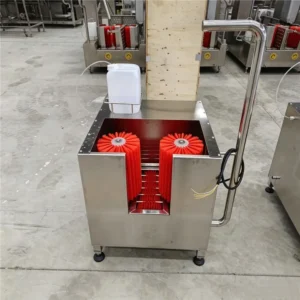 Compact Boot Washer – Red Dual-Brush Type image 2